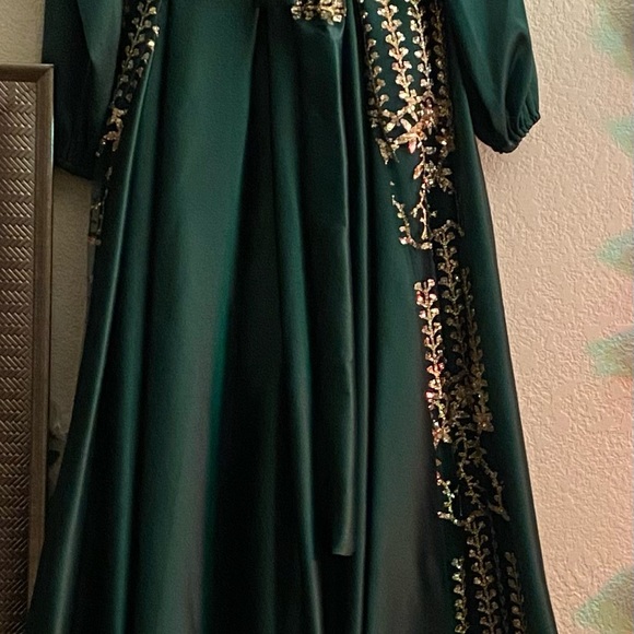Moroccon Kaftan Dress - Picture 3 of 11